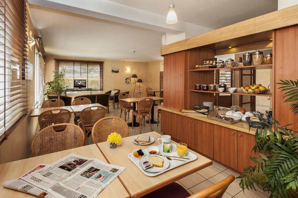 Brit Hotel Essentiel Cahors Nord ภายนอก รูปภาพ